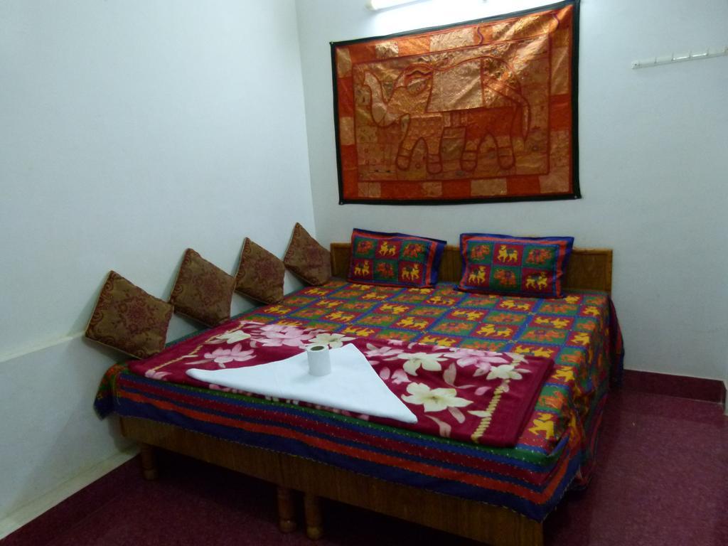 Gajanand Guest House Jaisalmer Δωμάτιο φωτογραφία